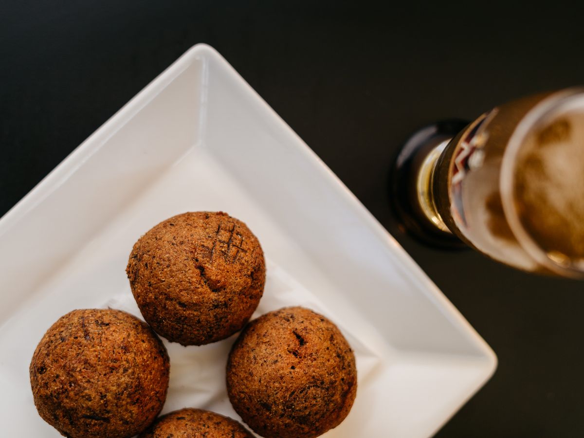 Bolinho de carne seca do Boteco do Manolo