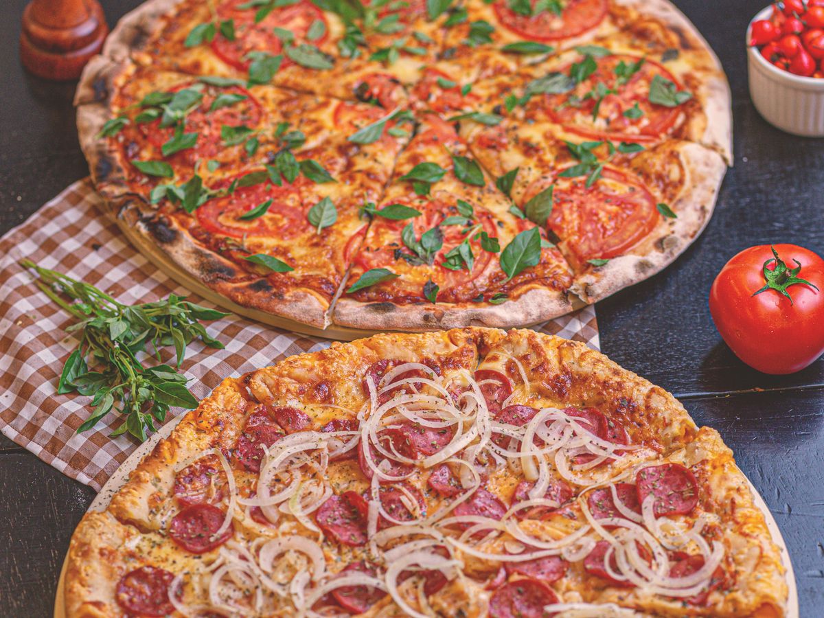 Pizza no forno do Boteco do Manolo